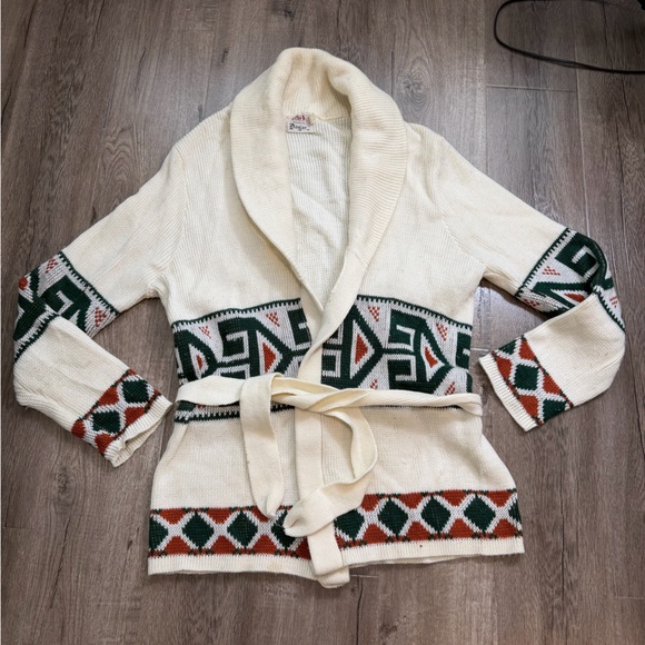 Vintage Jantzen Cream Sweater with Green and Brown Accents